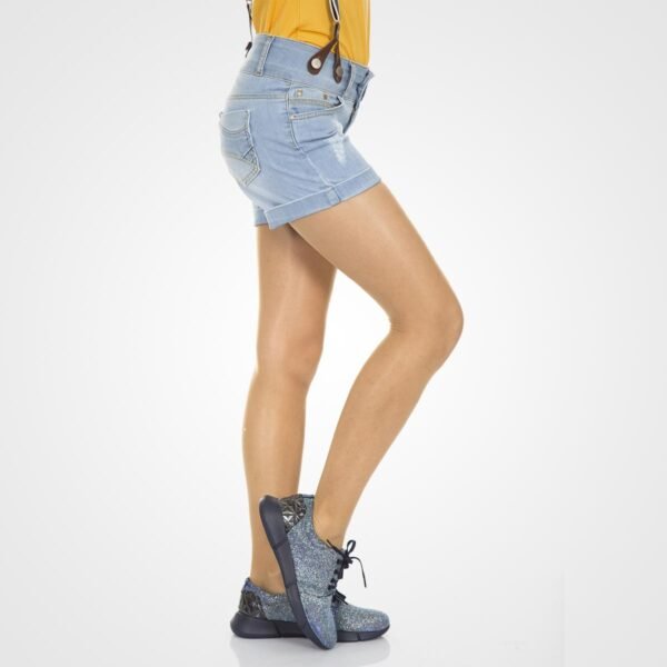 Short bleu