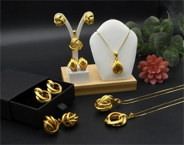 Ensemble Collier pour Femme Mariée, Bijoux Plaqués Or 24K Dubaï, Parure Collier et Boucles d'Oreilles pour Mariage, Bijoux Indiens.