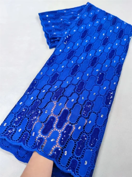 Vente Chaude Tissu en Dentelle Nigériane en Chiffon Cordonné 2024, Dentelle de Haute Qualité avec Pierres Blanches, Tissus Africains de Luxe, 5 Mètres pour Robe. – Image 5