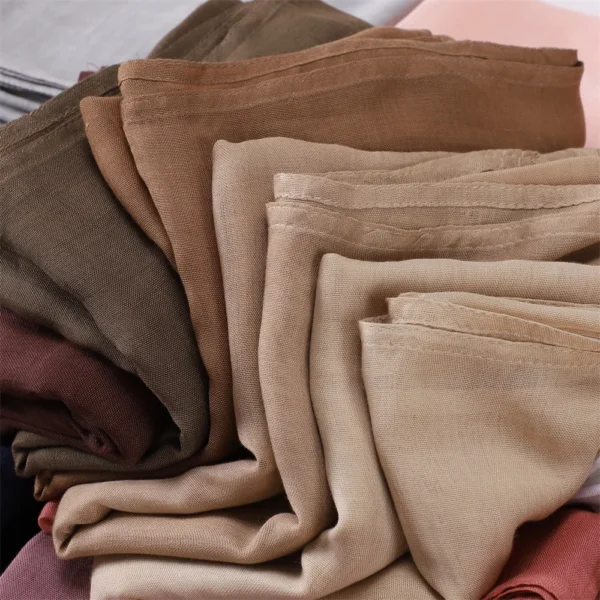 Écharpe à Bords à Double Couture en Coton Modal Uni pour Femmes Musulmanes, Doux et Léger Châle en Rayonne, Hijab 185x85cm – Image 6