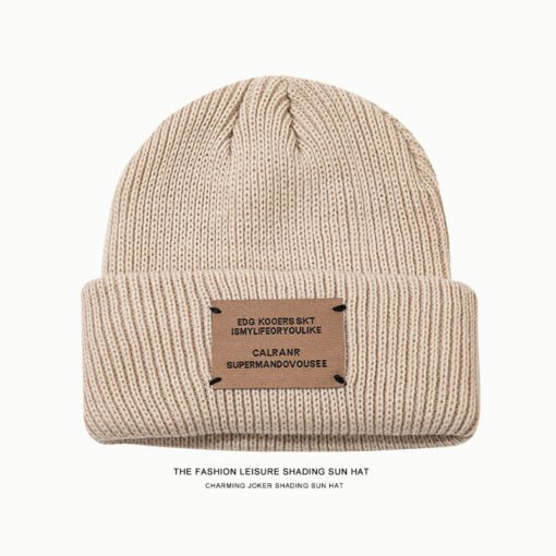 Chapeau tricoté en laine qui montre votre visage – Image 10